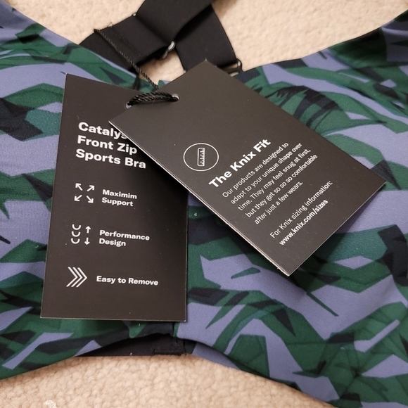 Knix Catalyst Front Zip Sports Bra in Axis (Blue) size 1 - Picture 7 of 11